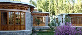 Royal Heritage Resort Leh Exterior photo